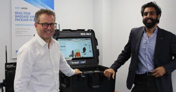Local UK MP visits x-ray system manufacturer