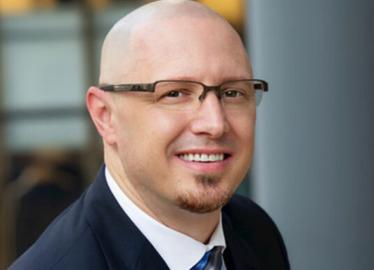 Sine adds automated identity checks to SinePoint Pro visitor kiosks